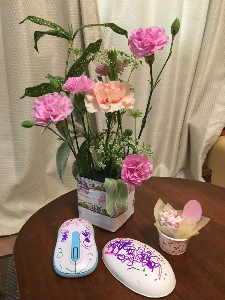 の画像 by はなままさん | カーネーションとラムズイヤーとゴッドセフィアナとレースフラワー