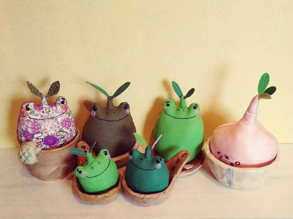 インテリアの画像 by poporopoooさん | インテリアとかぁ〜♪とえぇ〜♪とるぅ〜♪とのぉ〜♪♪と多肉植物とアデニウム属とパキポディウム属とサボテン科と観葉植物と植物のある暮らしとボタニカルライフと塊根植物のある暮らしと塊根と陶器と塊根女子とぬいぐるみとコーデックスと緑のある暮らしと多肉女子と塊根植物と多肉とフィギュアと花のある暮らしとカエルとインテリアグリーン