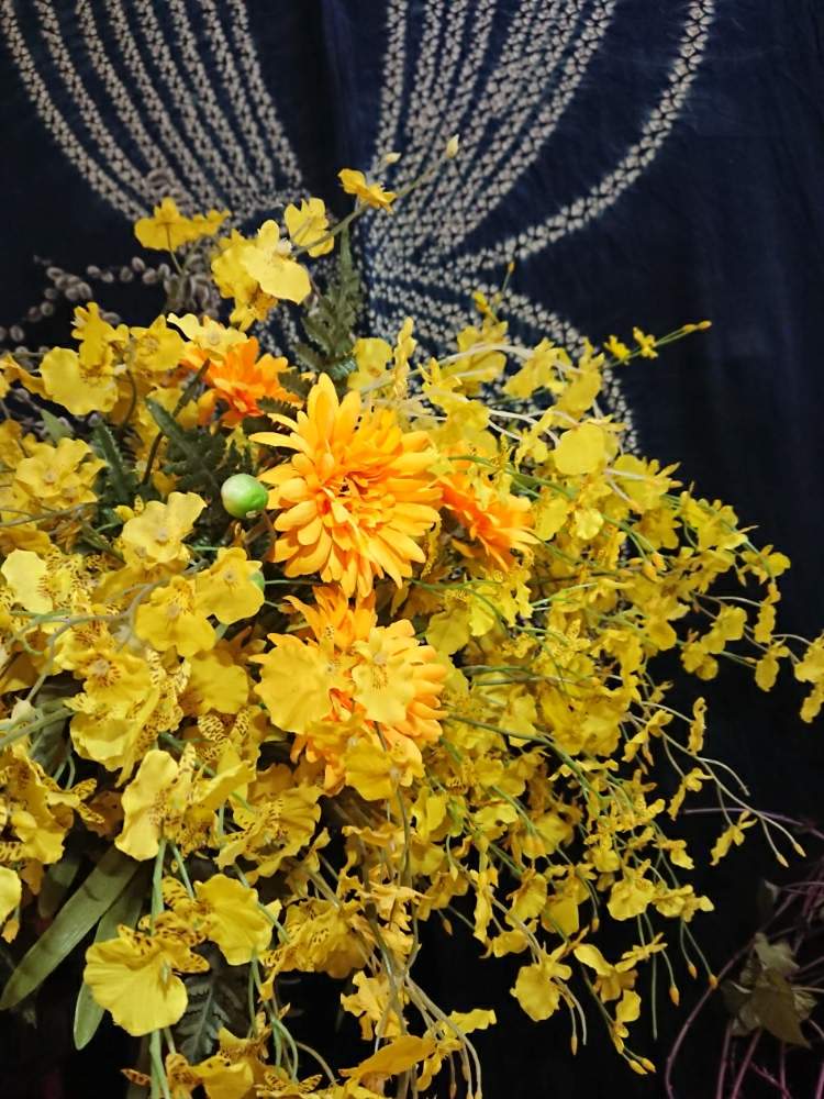 玄関の画像 by 山大好き隆子さん | 玄関とオンシジュームと花のある暮らしと今日のお花と100均アレンジ