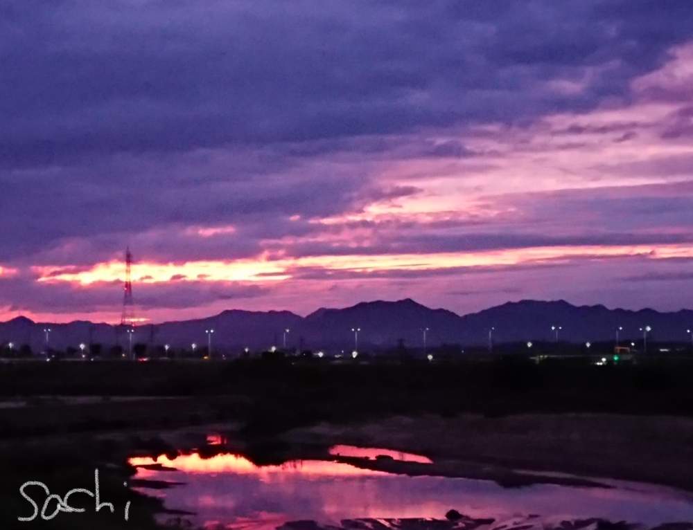 の画像 by sachiさん | 鉄塔と夕焼けと残したい風景と水のある風景と堤防沿いとさんぽみちと花のある暮らし