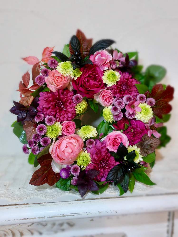 部屋の画像 by モナミさん | 部屋と私の癒し♡とWEEKEND FLOWERとわたしの楽しみと薔薇愛同盟と晩秋のリビングフラワーフォトコンテストと作りたて✨と庭の花でアレンジと薔薇のある暮らし♡と花のある暮らしとフレッシュリースとモナミ*リース