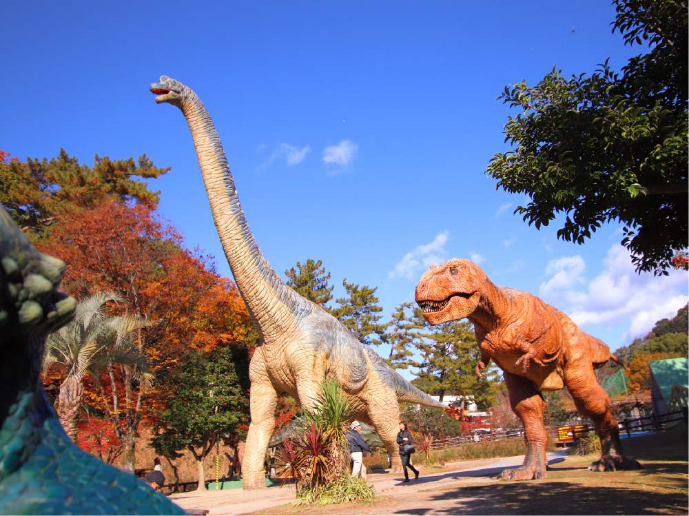 の画像 by チャーさん | ブラキオサウルスとティラノサウルスと愛知県とブラキオサウルス(14m)とチャーさんの 里山歩きと里山歩きとティラノサウルス(4.5m)と動植物観察と晩秋と恐竜