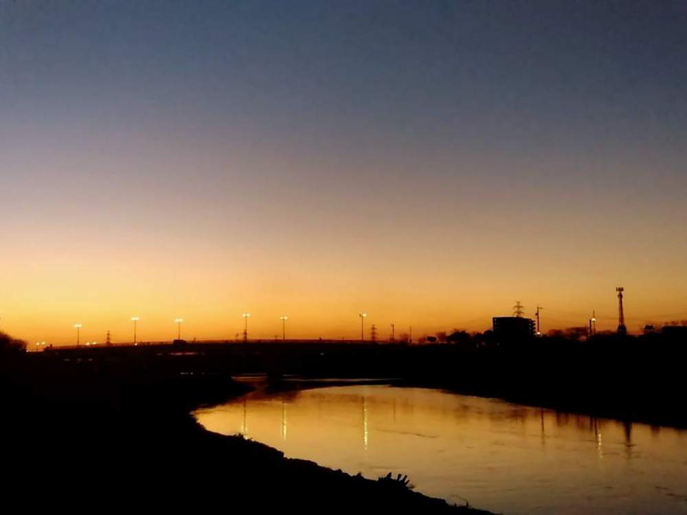 お出かけ先の画像 by ざっき~さん | お出かけ先と川沿いと河原と夕陽と夕暮れと真冬