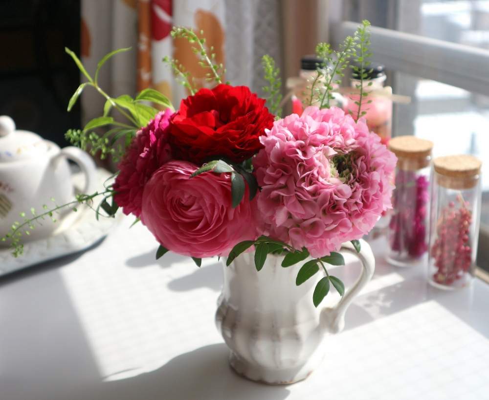部屋の画像 by すえちゃんさん | 部屋とラナンキュラスとラナンキュラス ハーマイオニーとWEEKEND FLOWERと花いっぱいプロジェクトとおうちフラワーフォトコンテストと花を飾るとおうち園芸とこういう時こそお花を飾ろうとお花が好き♡と花のある暮らしと切り花