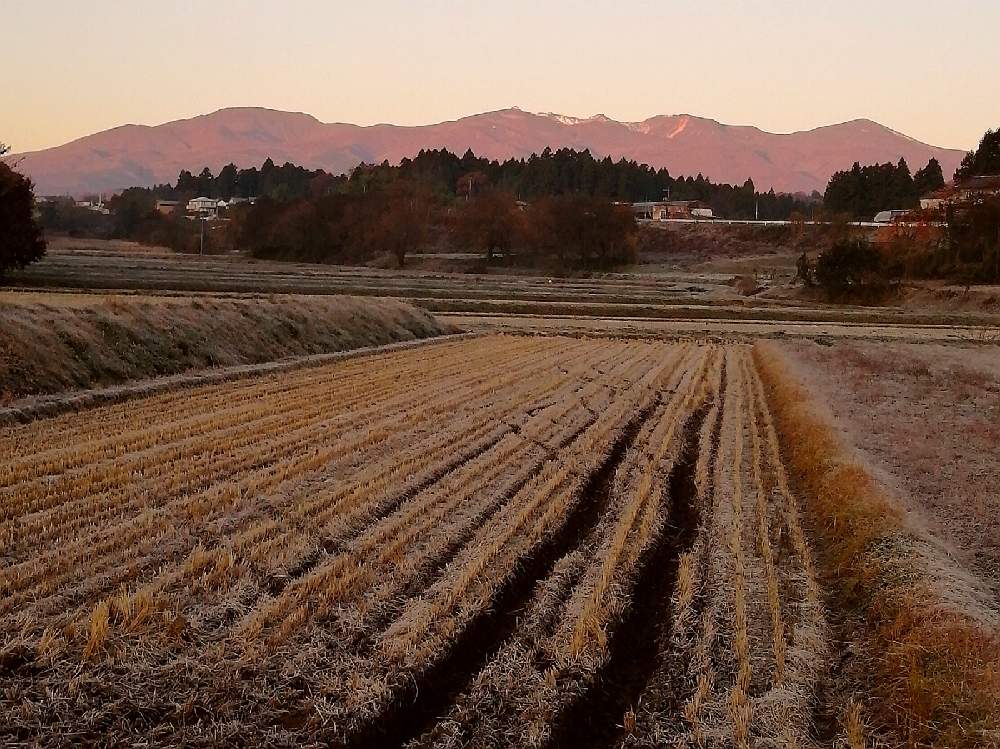 の画像 by 風の駅さん | 農村風景(福島県)とモルゲンロートと家から徒歩範囲と安達太良山(遠景)と田園風景(福島県)