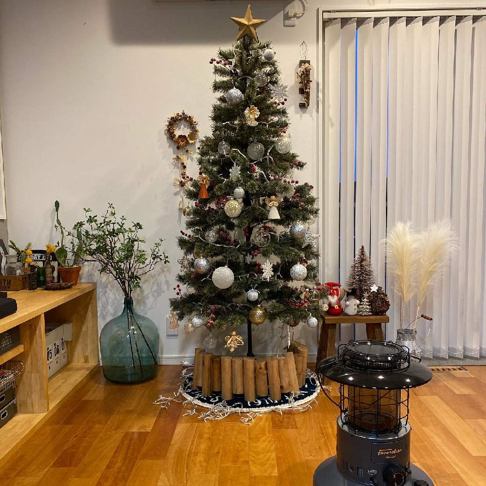 インテリアの画像 by sachi03255さん | インテリアといなざうるす屋さんとクリスマスツリーとドライフラワーと癒しと花のある生活とno green no lifeとToday's botanicalとフェイクグリーンとウエルカムとリースとハンドメイドと花のある暮らし