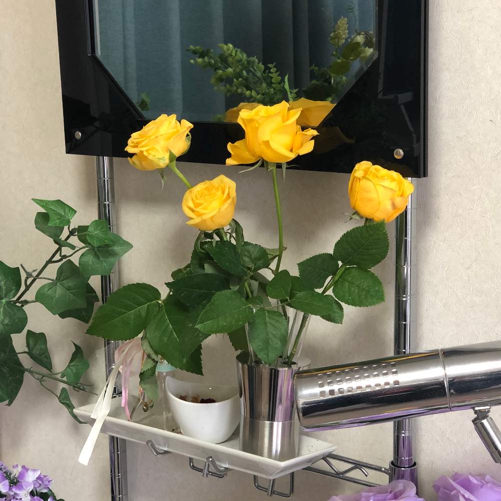 インテリアの画像 by Grace Placeさん | インテリアとバラ(薔薇)と花言葉と花のある暮らしと誕生花とGS映え