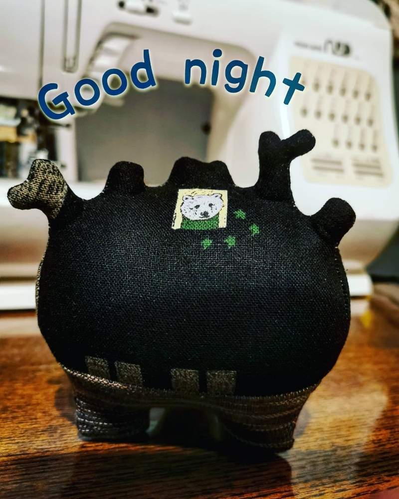 デスクの画像 by poporopoooさん | デスクと花と緑のある暮らしとくまちゃん♡と多肉大好きとぬいぐるみとビザール・プランツと塊根大好きとツリーハウスと妄想系コーデックスとコーデックスとCaudexと植中毒と#パキポディウム•グラキリスと塊根まん・ベアルートと塊根植物とハンドメイドと可愛いとグリーン雑貨と珍奇植物と緑のある生活とzooo plants