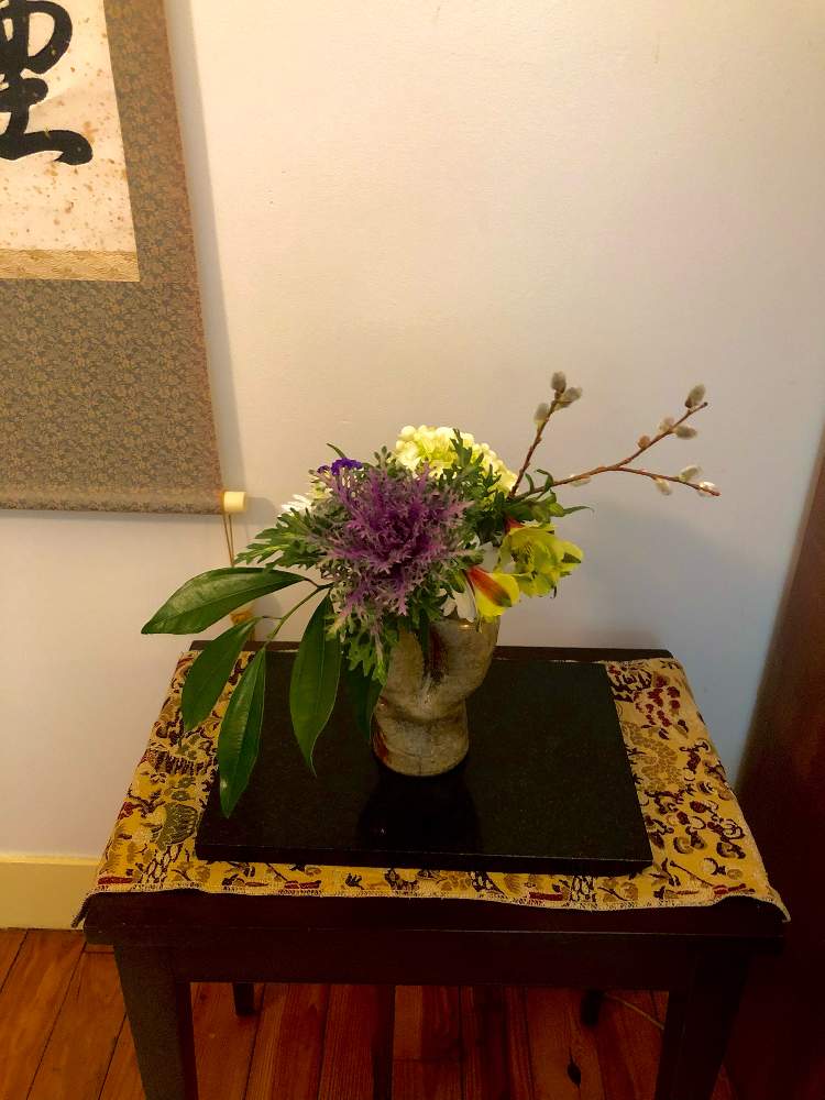 和室の画像 by sasukemamaさん | 和室とフレッシュフラワーアレンジメントとアジサイの花と生け花のある暮らしと中輪菊。と ネコヤナギと緑のある暮らしとcocculus.ココラスと花のある暮らしと葉ボタン♡とアルストロメリア~とヤナギ科とアレンジメントと生け花とスターチス♪