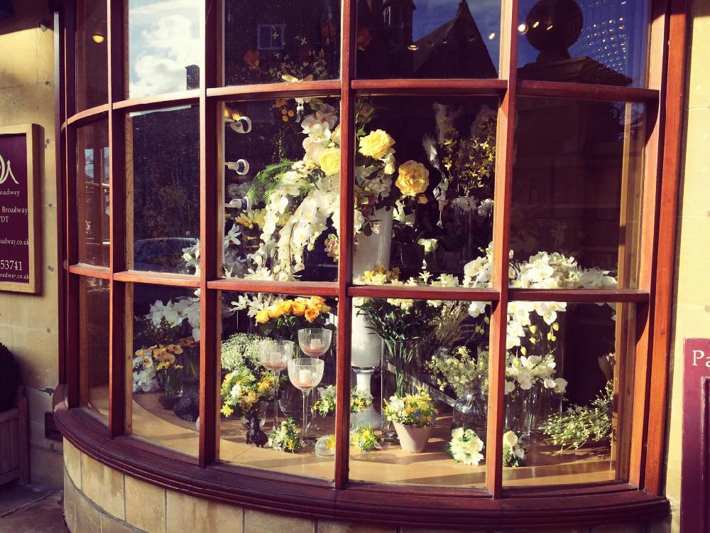 ロンドンの投稿画像 By Yukoさん 海外のお花屋さんとイギリスと海外とお花屋さんと海外の景色とウィンドウディスプレイ 16月5月12日 Greensnap グリーンスナップ