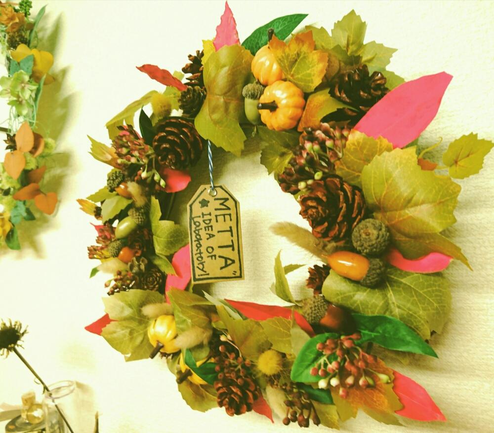 マツボックリの投稿画像 By 87meさん 月桂樹とドライフラワーとドライフラワーのある暮らしとリースと秋の創作活動とフェイク 造花と秋のリースとハンドメイドと雨の夜長 17月10月19日 Greensnap グリーンスナップ