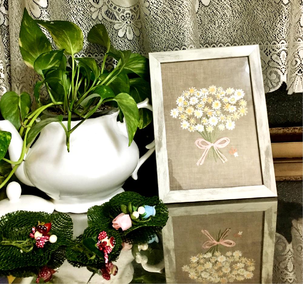 窓辺の投稿画像 By ゆっこさん キュンキュン乙女倶楽部と花束の刺繍とポトス と多肉のある暮らしと植中毒と可愛い と花のある暮らしとキュンキュン乙女 倶楽部と花束の刺繍とポトス と多肉のある暮らしと植中毒と可愛い と花のある暮らし 18月10月27日