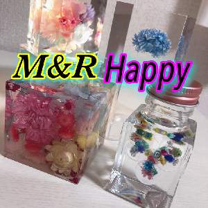 m＆R happy