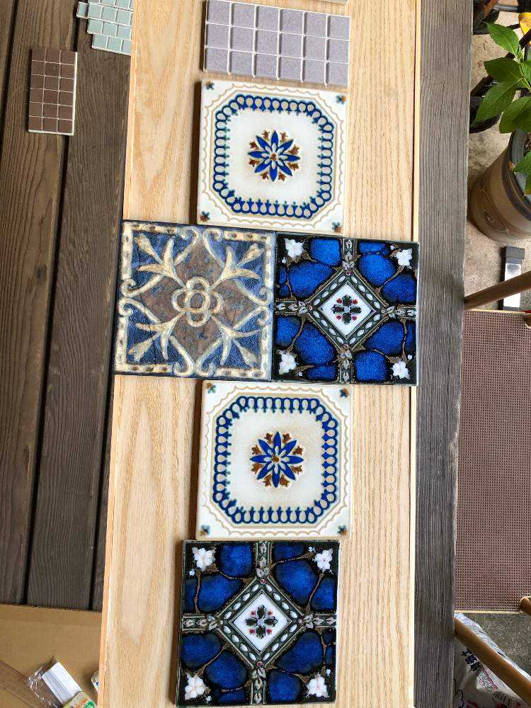 お気に入りタイルを貼ってプランター用テーブル作成｜🍀GreenSnap