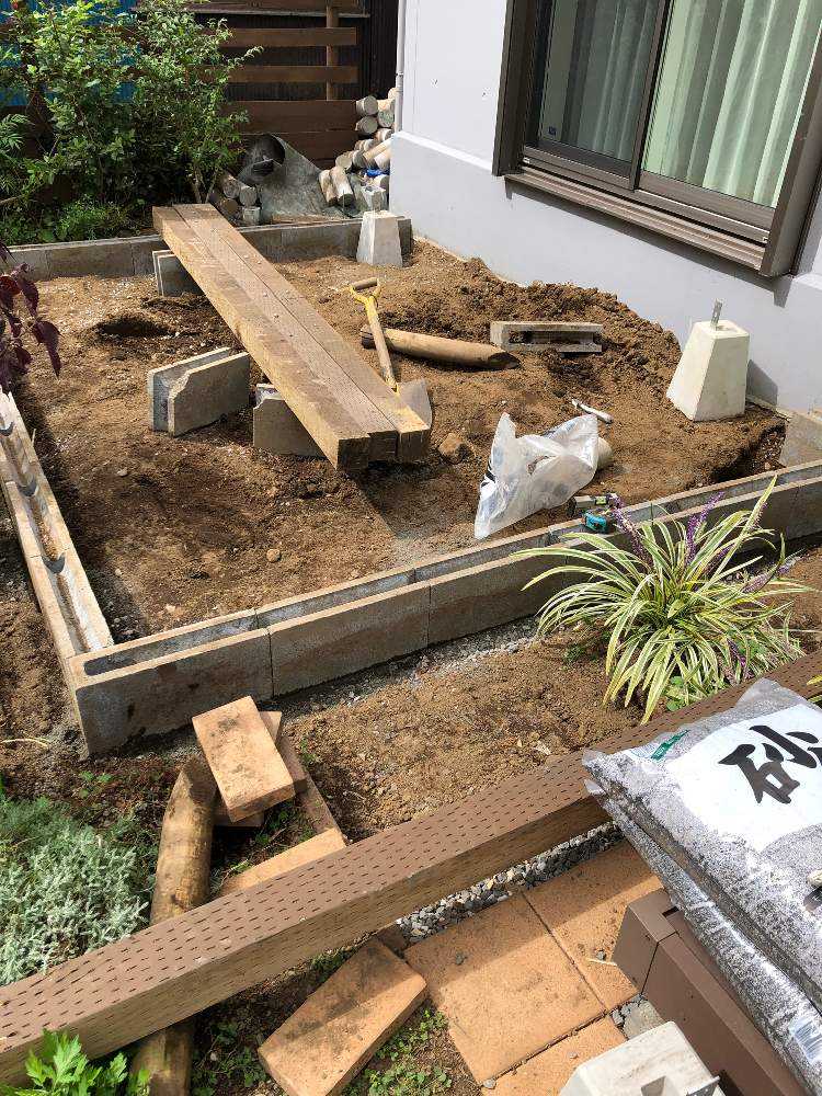 Diyパーゴラとバラの花壇作りの記録 Greensnap グリーンスナップ