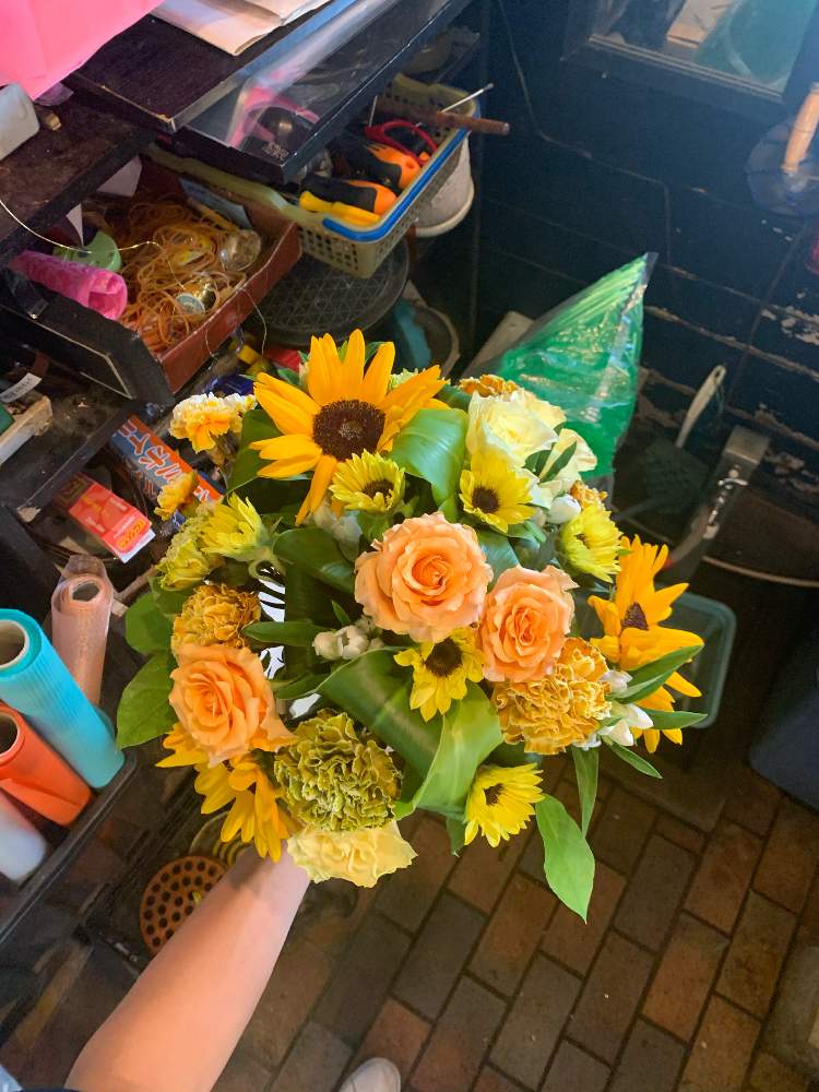 折り鶴の花束の投稿画像 By 木瓜さん 早く元気になってね とお花っていいなぁとたあーしてづくりとa型 山羊座と千羽鶴の花束と花束とひまわり花束と部屋と向日葵 ひまわり ヒマワリと早く元気になってね とお花っていいなぁとたあーしてづくりとa型 山羊座と千羽鶴の