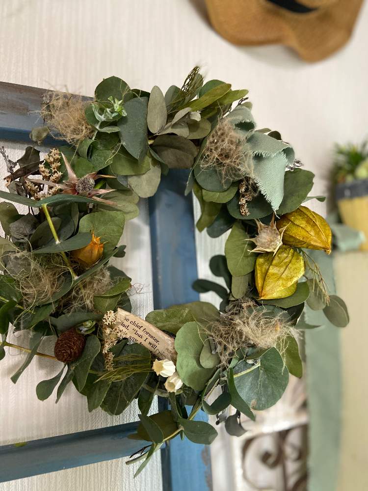 ドアリースの投稿画像 By Piment Rouge さん ドライフラワーとおうちとユーカリリースとドライフラワー リースとドライフラワーアレンジと リースと フラワーアレンジとユーカリ とぴもんるーじゅとフラワーアレンジメントとリビングインテリアと花のある暮らしとお花の