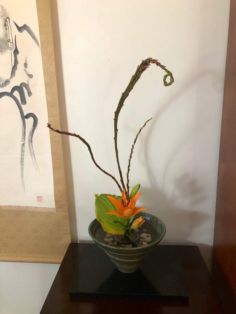 フレッシュフラワーアレンジメントの投稿画像 By Sasukemama T Henty さん ホスタ ギボウシとおうち園芸と生花と花のある暮らし 月10月18日 Greensnap グリーンスナップ