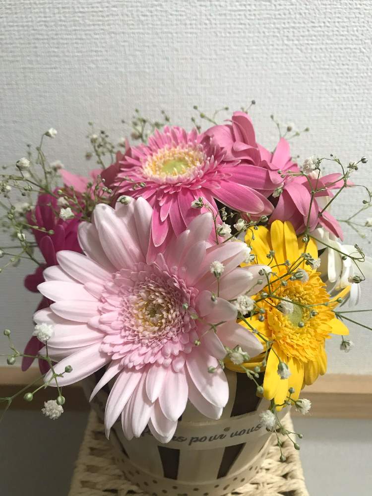 の画像 by ヒロコｎi nさん | フラワーアレンジ♪と黄色のお花と癒しの草花と白いお花とピンクのお花と花のある暮らしと元気をくれる草花