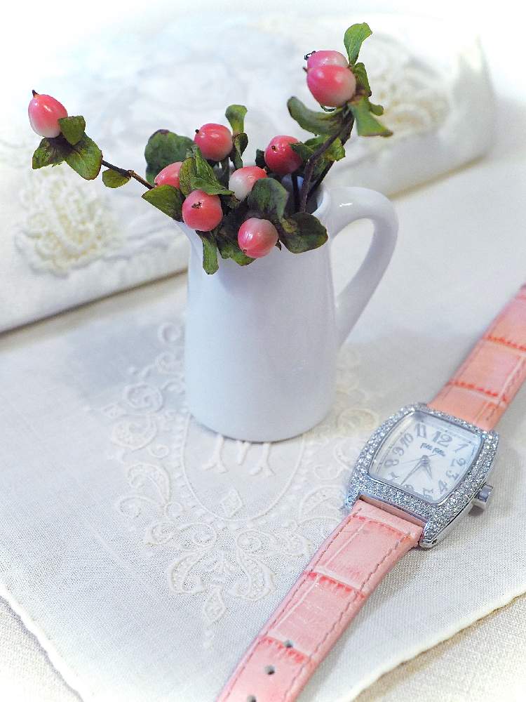 ヒペリカムの投稿画像 By Babochanさん 部屋とお気に入りの器や花瓶と植物とお気に入りの器や花瓶と植物 21月1月27日 Greensnap グリーンスナップ Greensnap グリーンスナップ