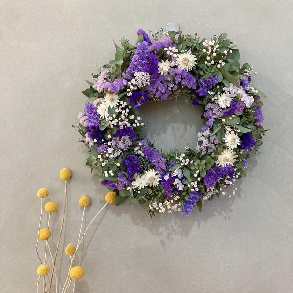 スターチスの投稿画像 By Flowerさん ユーカリとかすみ草とヘリクリサムとお花に感謝とリース作りとドライフラワーとドライフラワーと雑貨とお気に入りとおうち園芸とドライフラワー リースと植物に感謝とドライフラワーアレンジとハンドメイドと可愛いと花のある暮らし