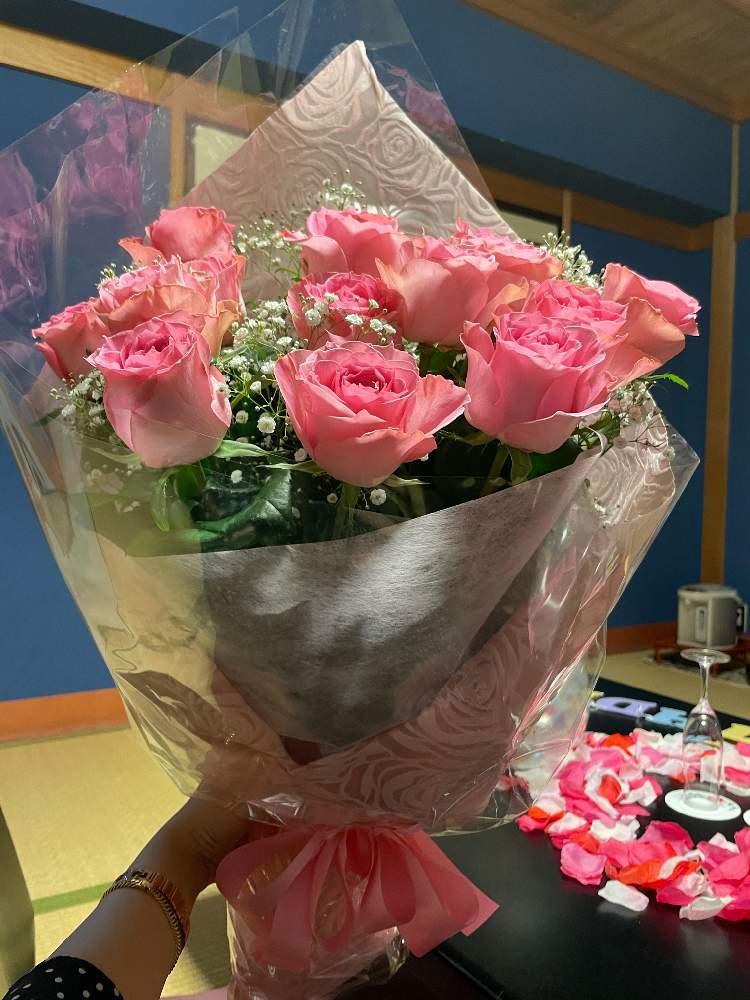 薔薇の投稿画像 By Sayaka さん かすみ草とサプライズと花束と誕生日とピンクのバラとサプライズと花束と誕生日 21月5月1日 Greensnap グリーンスナップ Greensnap グリーンスナップ