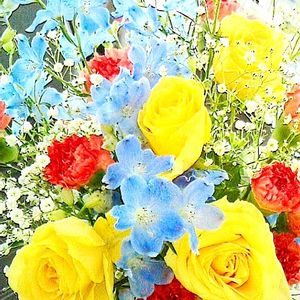 カーネーション,かすみ草,バラ、薔薇、ばら,デルフィ二ウム,フラワーアレンジメントの画像