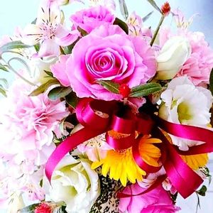 アルストロメリア,トルコキキョウ,ばら,切り花,フラワーアレンジメントの画像