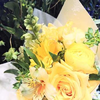 綺麗な花束の画像 by 花束さん | 部屋と綺麗な花束と可愛いお花と✨ きらきら ✨と2020年5月同期とちっちゃいものクラブ