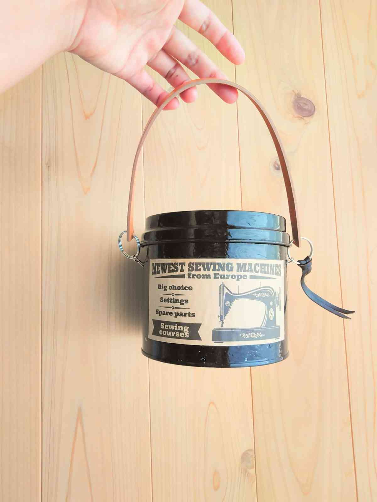 むぐり様❤️❤️❤️専用です。107 蚊取り線香缶大、リメ缶 むぐり様❤️❤️❤️専用です。107 蚊取り線香缶大、リメ缶 金鳥の