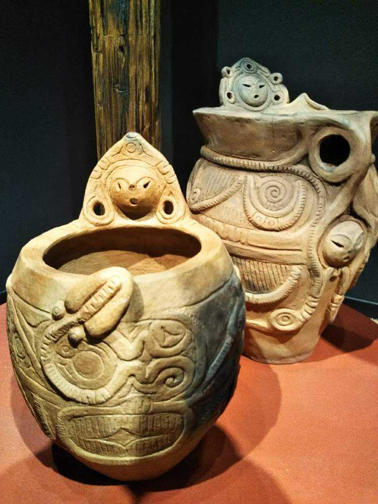 縄文土偶 焼き物 ビーナス系 CATEGORY 縄文のビーナス | 縄文