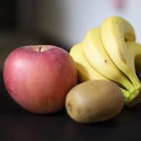 リンゴ,バナナ,キウイ,キッチンの画像