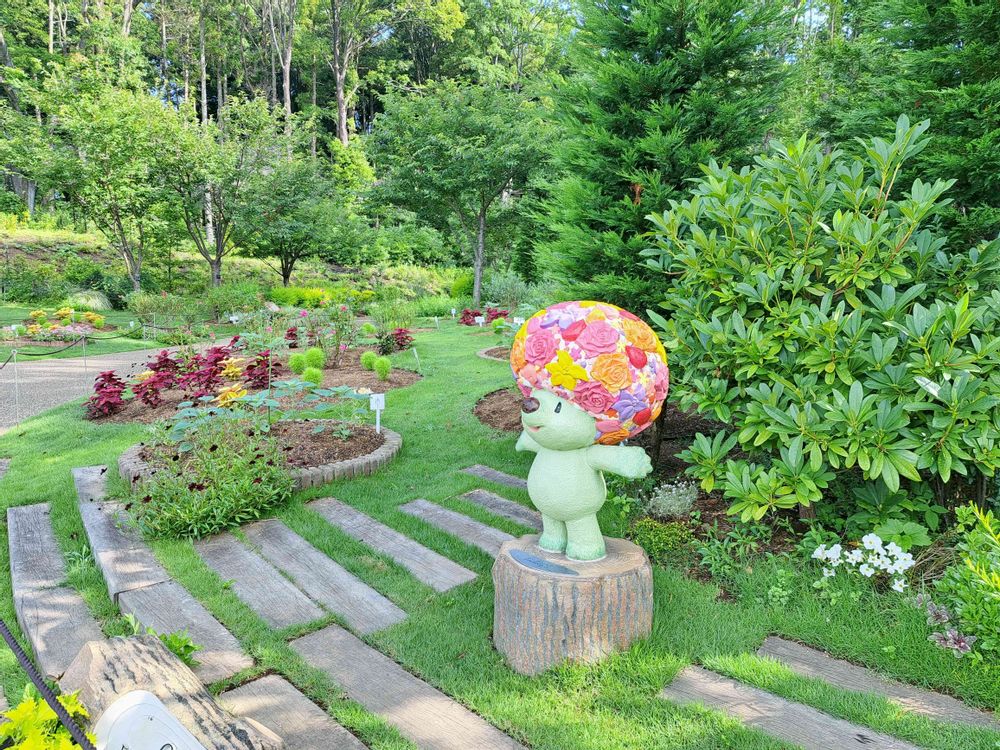 エリィさんの里山ガーデン（大花壇）への投稿