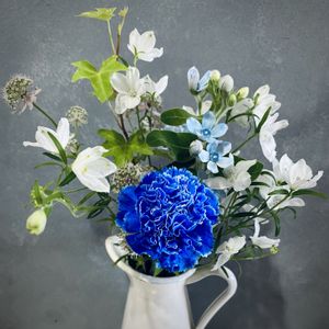 カーネーション,染めカーネーション,ブーケ,花束,青い花の画像
