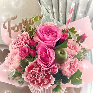 フラワーアレンジメント,花のある暮らし,母の日のプレゼント,カーネーション♡,自宅の紫陽花の画像