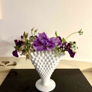 初夏の花,イワミツバ,アリウムシクラム✨,ハイブリッドアイリス,生け花の画像