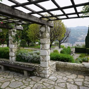 パーゴラ,庭園,緑のある暮らし,絶景,百花繚乱の画像