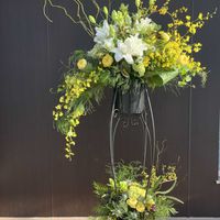 カサブランカ,パンパスグラス,黄色の花,フラワースタンド,やっぱり花が好き♡の画像