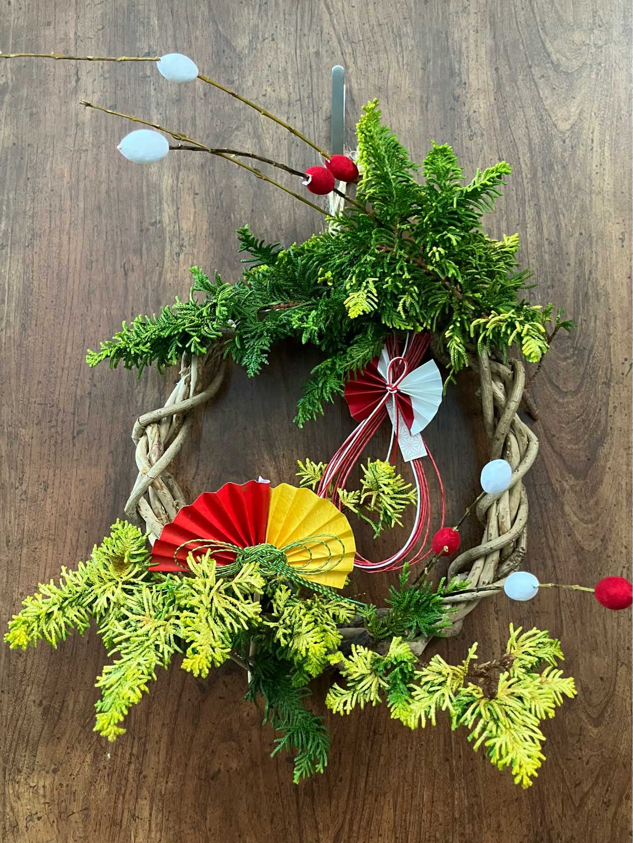 クリスマスもお正月も】葉牡丹×アリッサムの寄せ植えリースを