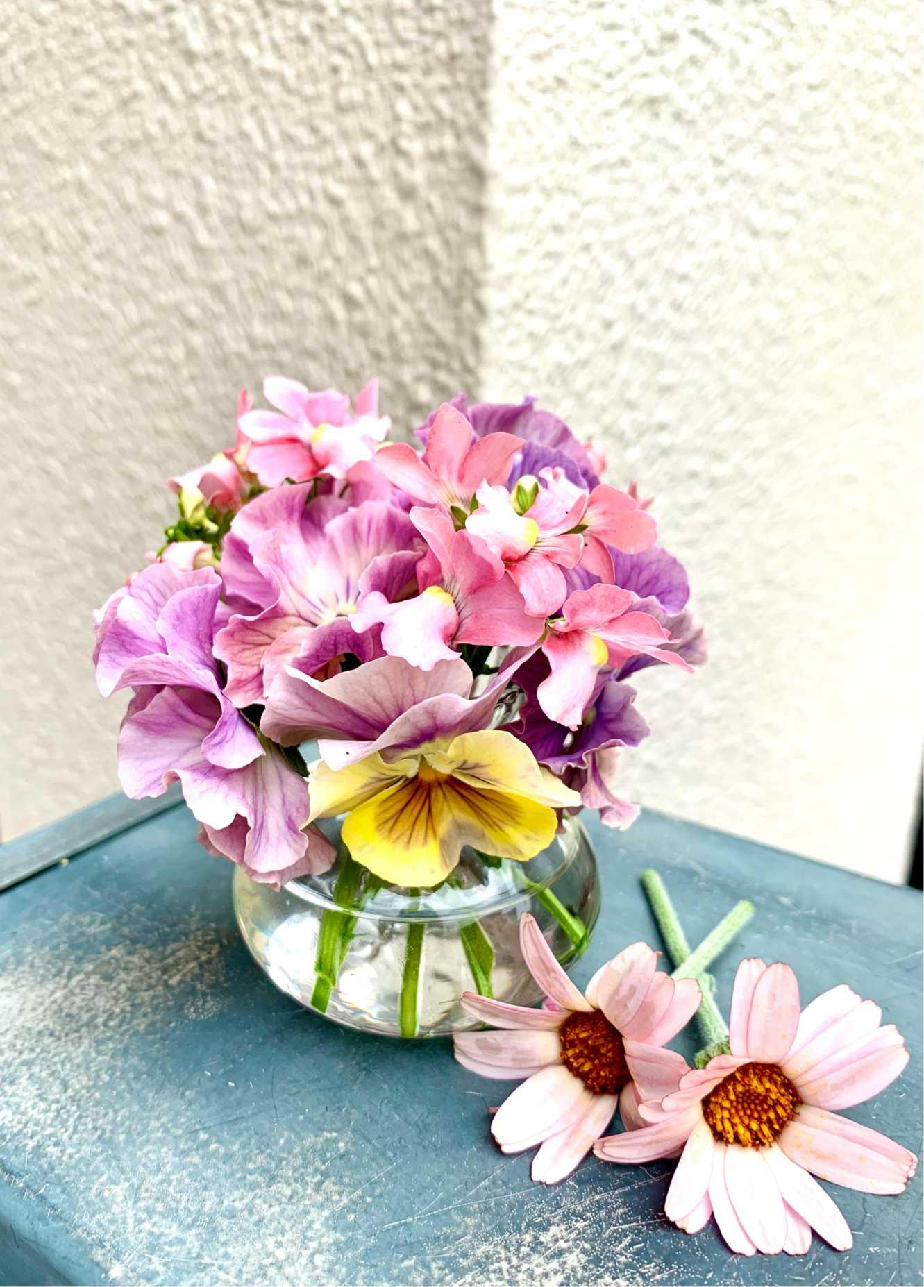 スィベル・ギュレー 作品名：庭の花のブーケ 美術品