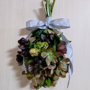 クリスマスローズ,ドライフラワー,マイガーデン,初めての作品,スワッグ作りの画像