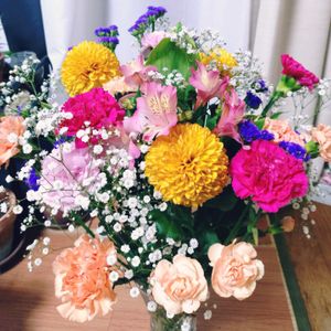 カーネーション,カーネーション,リビング,花束,母の日の画像