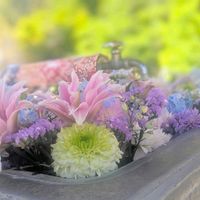 カサブランカ,カスミソウ,キク,スターチス,ユリの画像