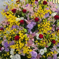 アルストロメリア,薔薇,オンシジューム,八重咲きトルコキキョウ,アメリカリリーの画像