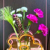 スプレーカーネーション,スモークグラス,スプレーマム,リヤトリス,アレンジの画像