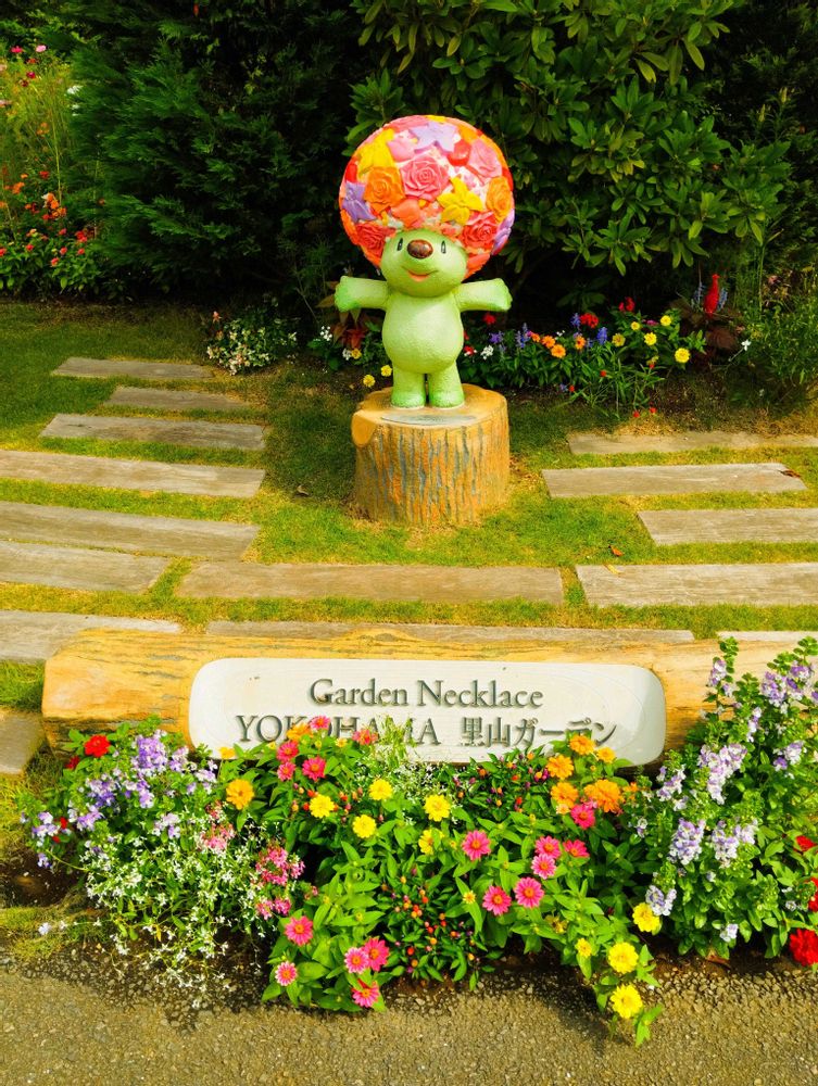 White Roseさんの里山ガーデン（大花壇）への投稿