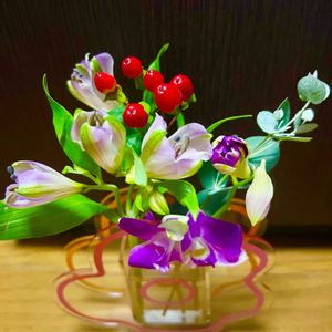 アルストロメリア,アレンジ,花言葉,鮮やか ,花のある暮らしの画像