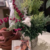 シンフォリカルポス,クリスマス,針葉樹,クリスマスアレンジの画像