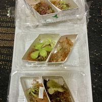 ムシトリスミレ,斑入りモンステラ,庭の画像