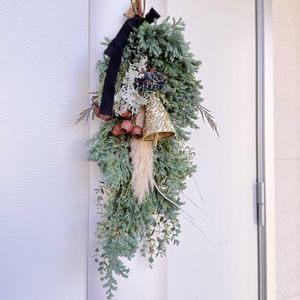 スワッグ,リース寄せ植え,クリスマスシーズンの画像